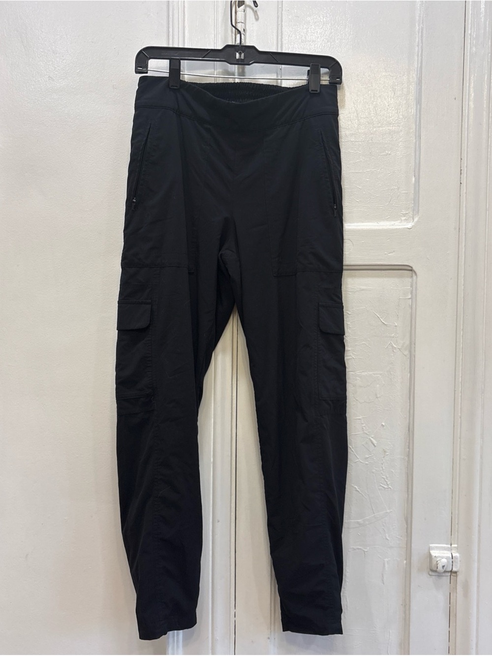 Athleta Chelsea Lined Cargo Pant Black Women's Size 8 Pants Athletic Comfort
